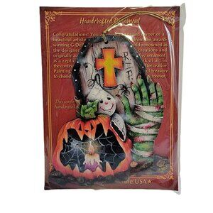 Mummy Hand Pumpkin Halloween Wood Ornaments Tum stone Spooky
